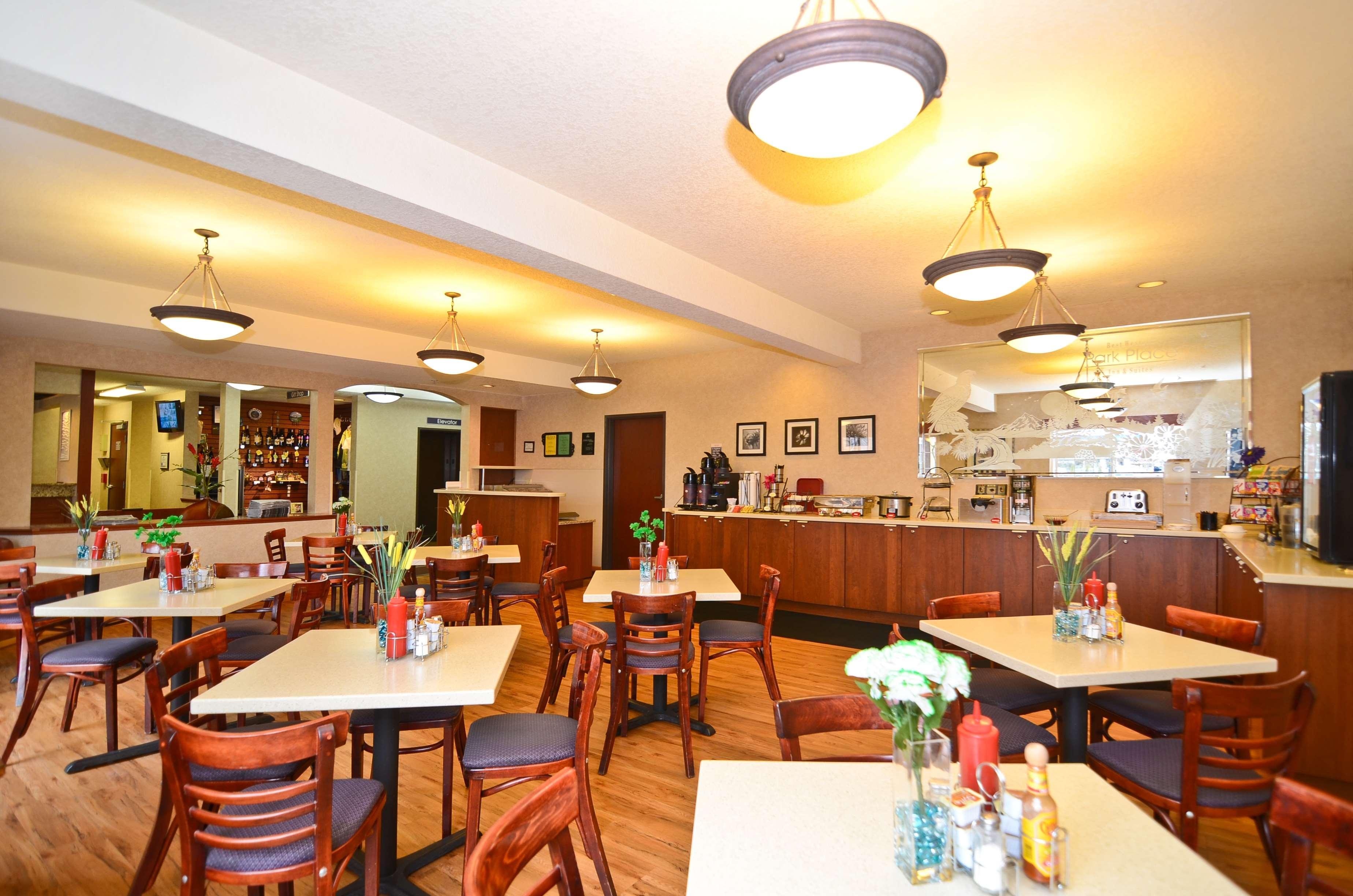 Best Western Plus Park Place Inn & Suites Шехейлъс Екстериор снимка
