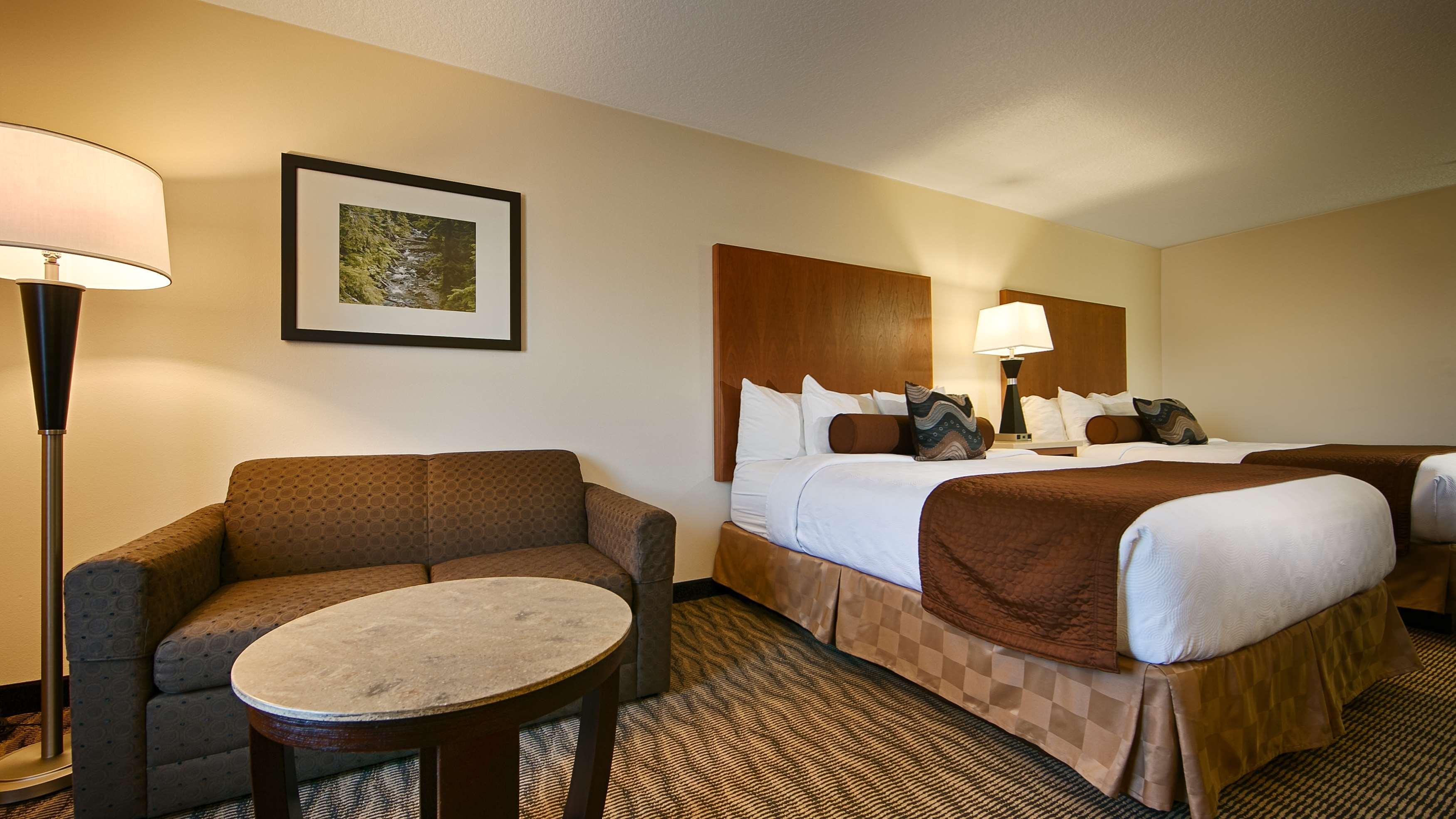 Best Western Plus Park Place Inn & Suites Шехейлъс Екстериор снимка