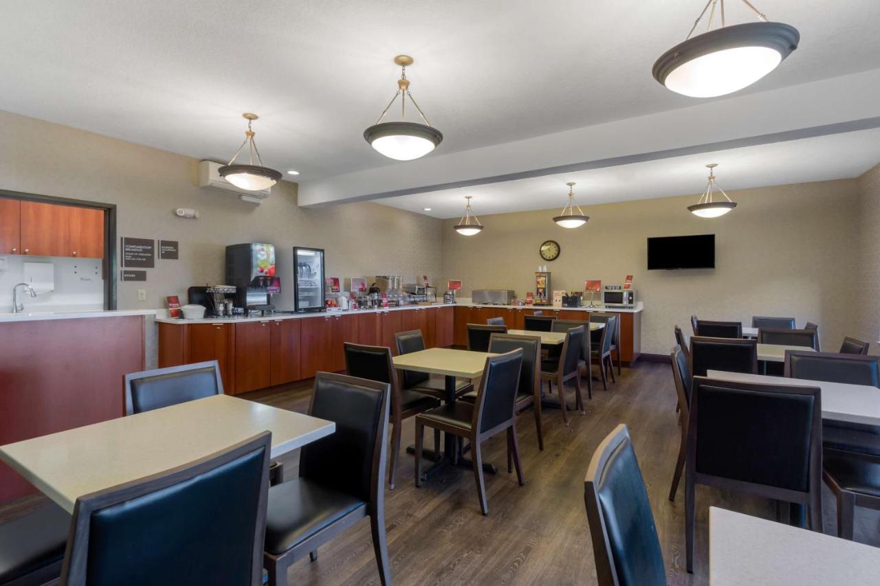 Best Western Plus Park Place Inn & Suites Шехейлъс Екстериор снимка