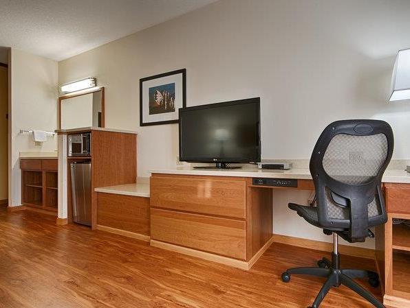 Best Western Plus Park Place Inn & Suites Шехейлъс Екстериор снимка