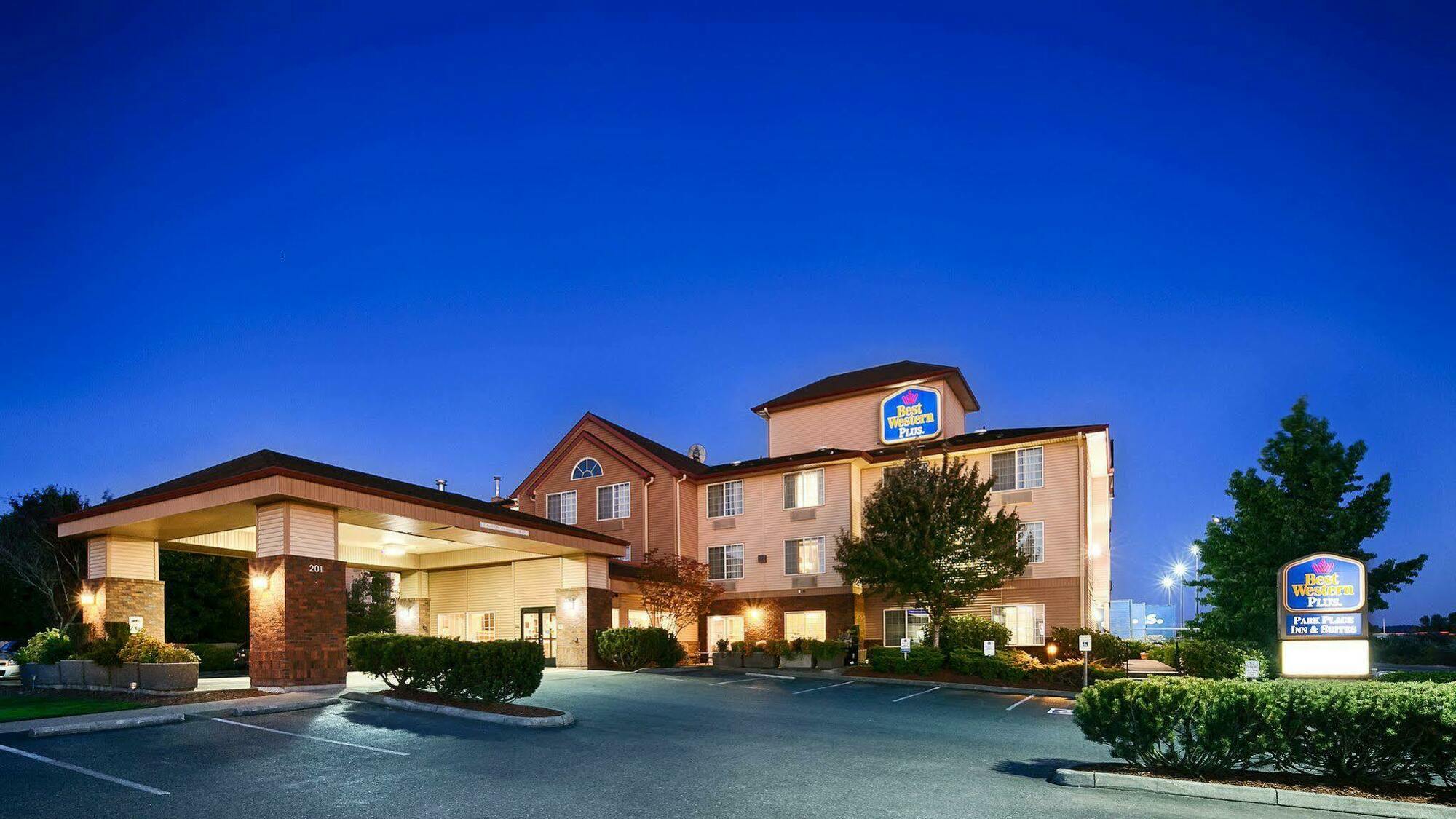 Best Western Plus Park Place Inn & Suites Шехейлъс Екстериор снимка